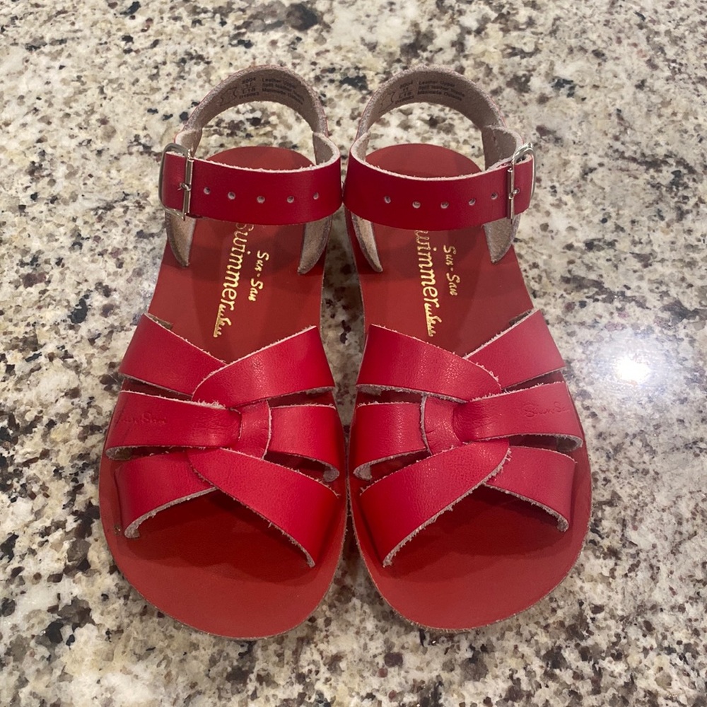 LIKE NEW! Sun-San Salt Water Sandals
